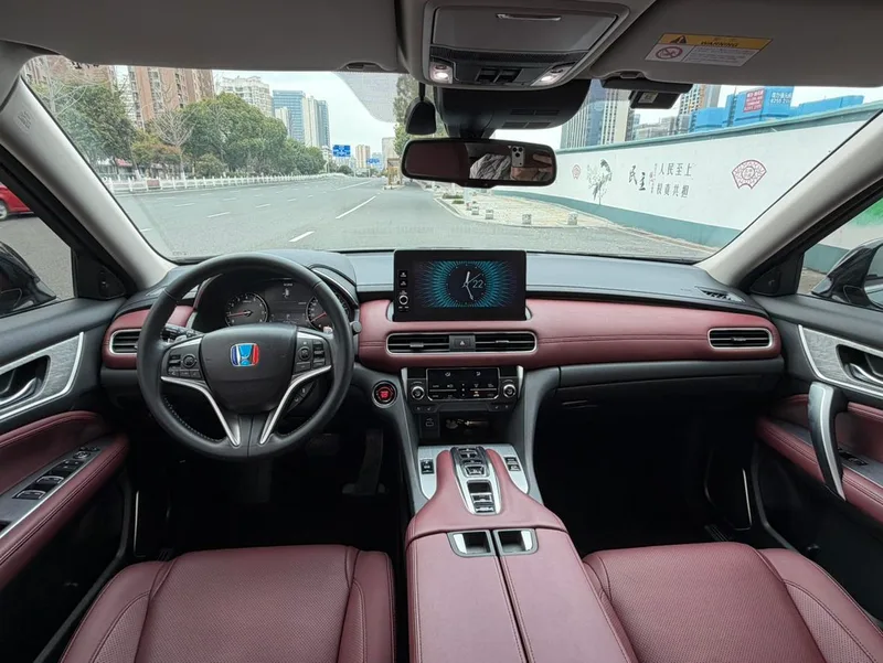 Honda Avancier 2023 370 TURBO 9AT Version premium AWD intérieur photo 9