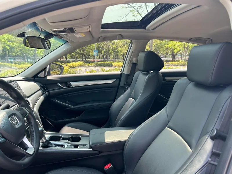 Honda Accord 2022 260TURBO Luxury Edition interior photo 6 Honda Accord 2022 260TURBO Luxury Edition interior photo 6
