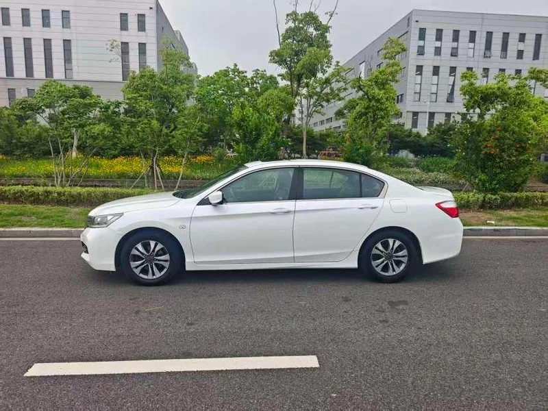 Honda Accord 2015 2.0L LX Comfort Edition exterior photo 2 Honda Accord 2015 2.0L LX Comfort Edition exterior photo 2