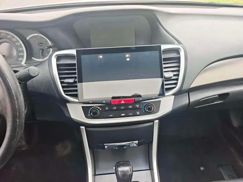 Honda Accord 2015 2.0L LX Comfort Edition interior photo 7 Honda Accord 2015 2.0L LX Comfort Edition interior photo 7