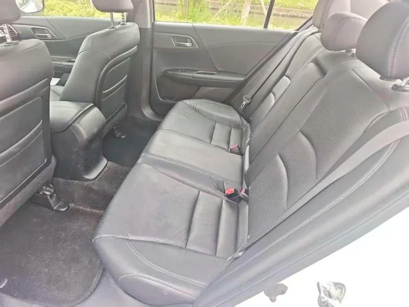 Honda Accord 2015 2.0L LX Comfort Edition interior photo 10 Honda Accord 2015 2.0L LX Comfort Edition interior photo 10