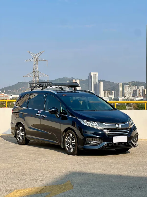 Honda Odyssey 2018 2.4L Smart Edition exterior photo 3 Honda Odyssey 2018 2.4L Smart Edition exterior photo 3