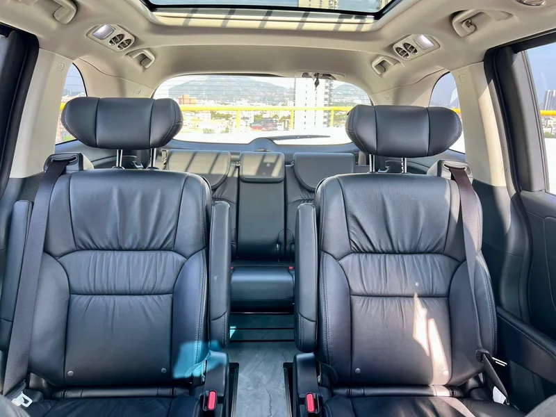 Honda Odyssey 2018 2.4L Smart Edition interior photo 11 Honda Odyssey 2018 2.4L Smart Edition interior photo 11