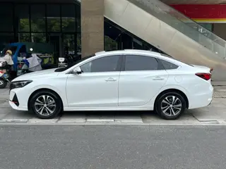 Changan Eado 2024 PLUS 1.4T DCT High-energy version exterior photo 3