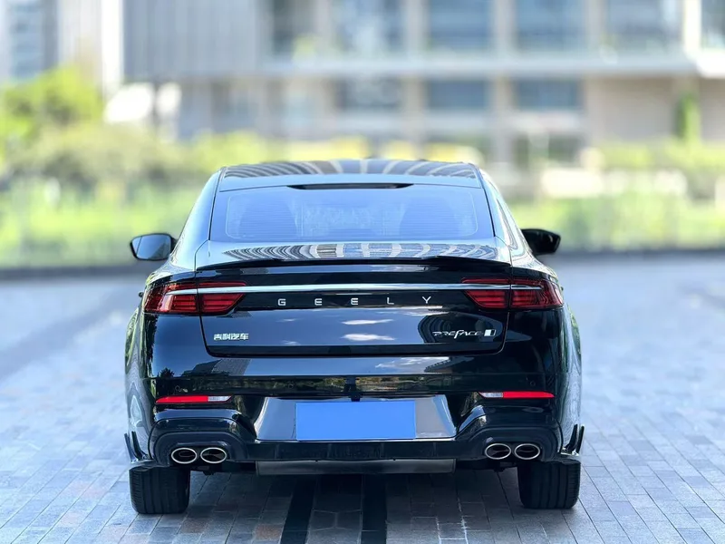 Geely Preface 2026 1.5T Восточный Яо Куньлунь-версия экстерьер фото 4 Geely Preface 2026 1.5T Восточный Яо Куньлунь-версия экстерьер фото 4