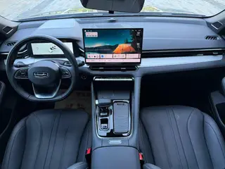 Geely Preface 2026 1.5T Восточный Яо Куньлунь-версия интерьер фото 9 Geely Preface 2026 1.5T Восточный Яо Куньлунь-версия интерьер фото 9