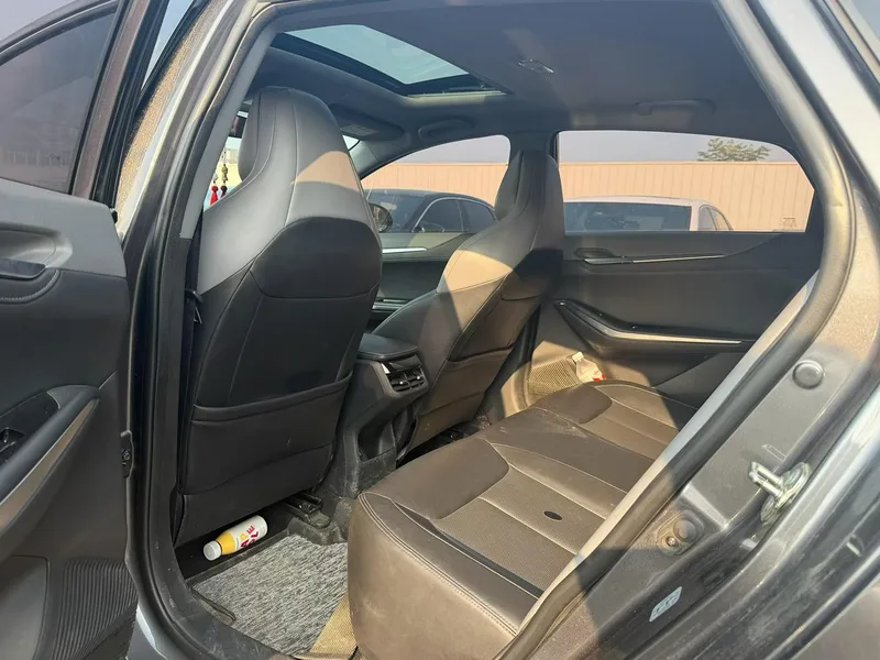 Changan Raeton Plus 2023 1.5T DCT Premium Trim exterior photo 6 Changan Raeton Plus 2023 1.5T DCT Premium Trim exterior photo 6