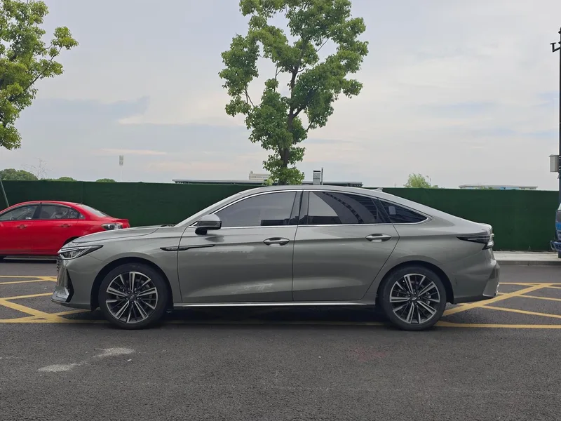 Chery Arrizo 8 2022 1.6TGDI DCT Elegance exterior photo 3 Chery Arrizo 8 2022 1.6TGDI DCT Elegance exterior photo 3