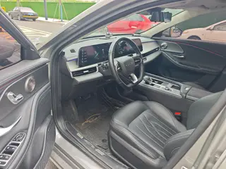 Chery Arrizo 8 2022 1.6TGDI DCT Elegance interior photo 6 Chery Arrizo 8 2022 1.6TGDI DCT Elegance interior photo 6