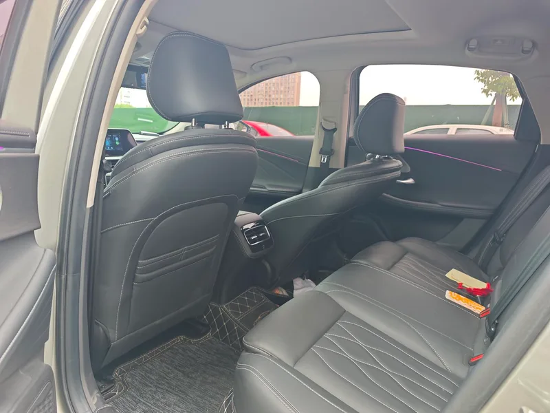 Chery Arrizo 8 2022 1.6TGDI DCT Elegance interior photo 8 Chery Arrizo 8 2022 1.6TGDI DCT Elegance interior photo 8