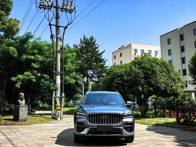 Geely Monjaro 2026 2.0TD High-power automatic four-wheel drive oriental obsidian full moon version exterior photo 2 Geely Monjaro 2026 2.0TD High-power automatic four-wheel drive oriental obsidian full moon version exterior photo 2