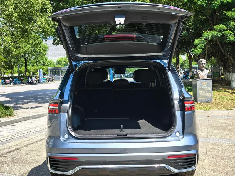 Geely Monjaro 2026 2.0TD High-power automatic four-wheel drive oriental obsidian full moon version exterior photo 9 Geely Monjaro 2026 2.0TD High-power automatic four-wheel drive oriental obsidian full moon version exterior photo 9