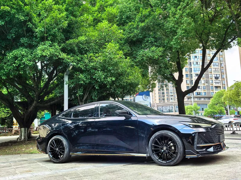 Changan UNI-V 2023 1.5T Sports version exterior photo 3 Changan UNI-V 2023 1.5T Sports version exterior photo 3