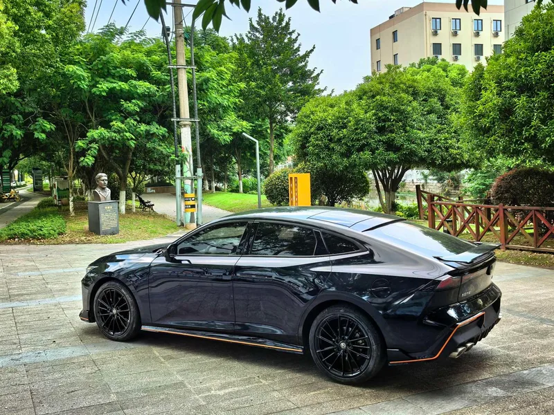 Changan UNI-V 2023 1.5T Sports version exterior photo 6 Changan UNI-V 2023 1.5T Sports version exterior photo 6