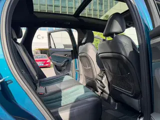 Geely Monjaro 2021 2.0TD DCT EVO Уважаемый тип с двумя приводами интерьер фото 10 Geely Monjaro 2021 2.0TD DCT EVO Уважаемый тип с двумя приводами интерьер фото 10