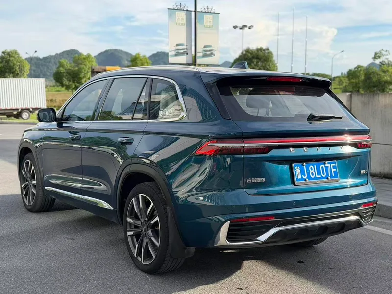 Geely Monjaro 2021 2.0TD DCT EVO Уважаемый тип с двумя приводами интерьер фото 13 Geely Monjaro 2021 2.0TD DCT EVO Уважаемый тип с двумя приводами интерьер фото 13