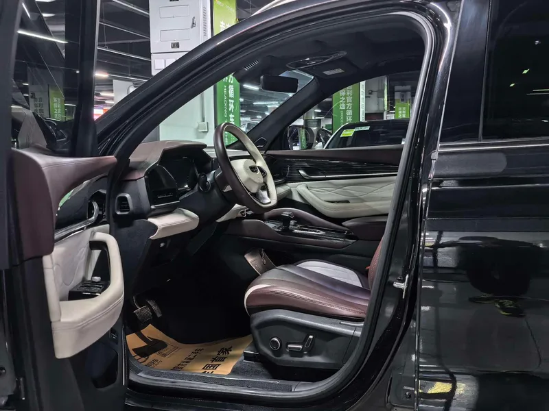 Geely Monjaro 2021 2.0TD High-power automatic four-wheel drive flagship interior photo 10 Geely Monjaro 2021 2.0TD High-power automatic four-wheel drive flagship interior photo 10