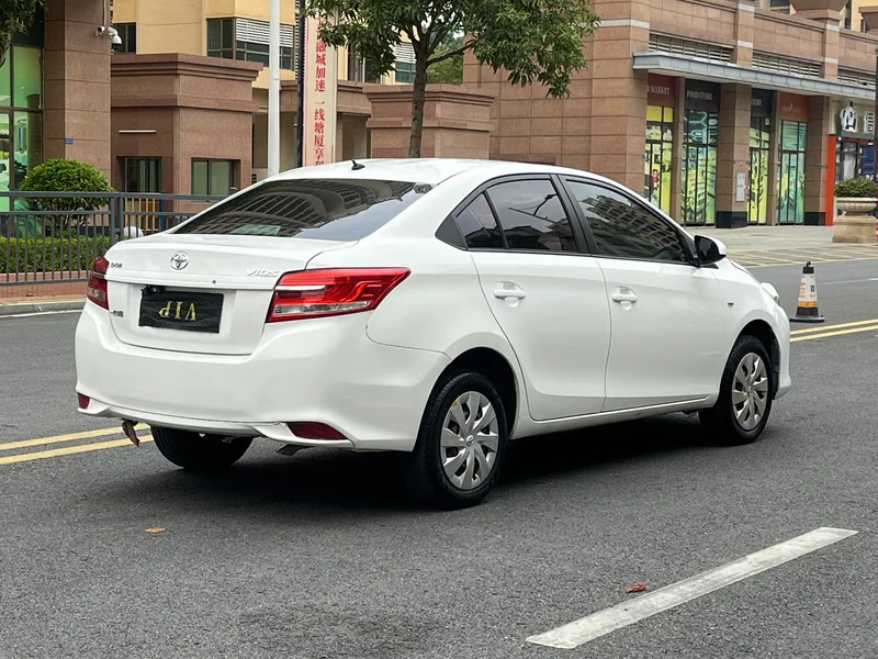 Toyota Vios 2017 1.5L CVT Line Creation Edition interior photo 13 Toyota Vios 2017 1.5L CVT Line Creation Edition interior photo 13