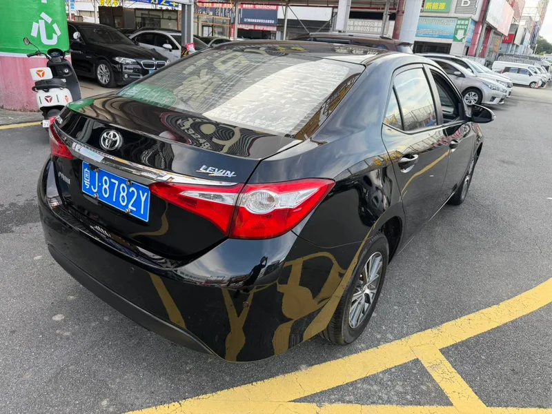 Toyota Levin 2016 1.6G CVT Version d'élite intérieur photo 12