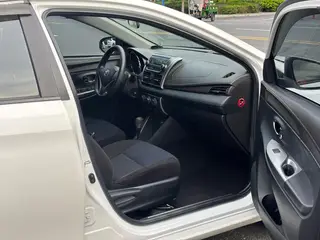 Toyota Yaris L 2015 1.5E Automatic charm version interior photo 8 Toyota Yaris L 2015 1.5E Automatic charm version interior photo 8