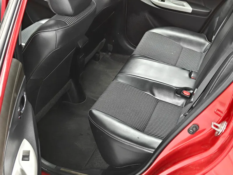 Toyota Yaris L 2016 Restyling 1.5G CVT dazzle skylight version interior photo 16 Toyota Yaris L 2016 Restyling 1.5G CVT dazzle skylight version interior photo 16