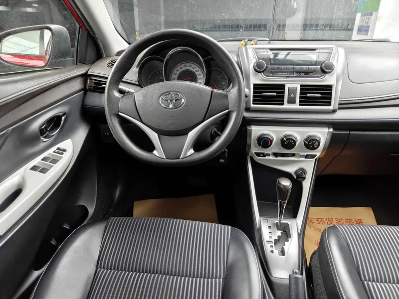 Toyota Yaris L 2016 Restyling 1.5G CVT dazzle skylight version interior photo 20 Toyota Yaris L 2016 Restyling 1.5G CVT dazzle skylight version interior photo 20
