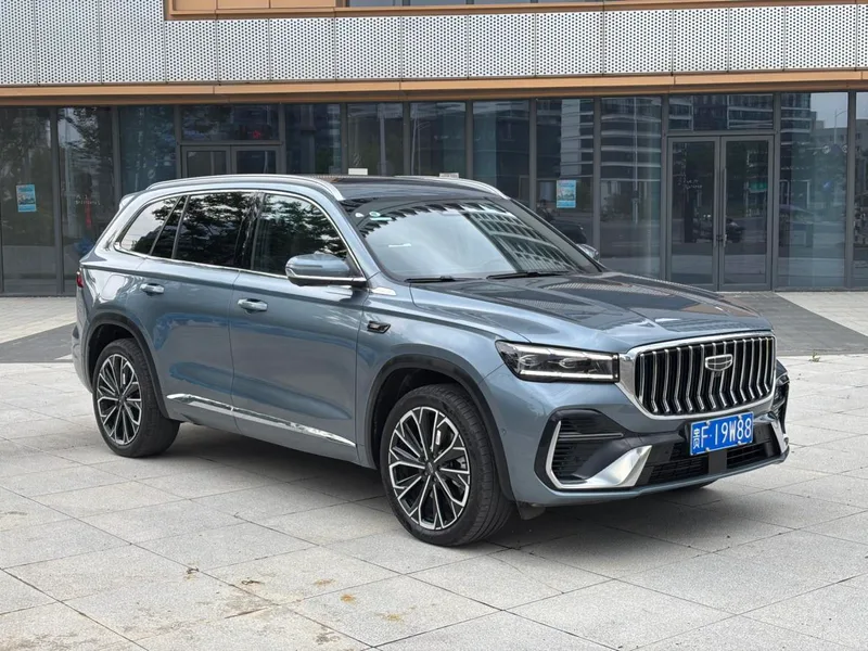 Geely Monjaro 2026 2.0TD High-power automatic four-wheel drive oriental obsidian full moon version exterior photo 3 Geely Monjaro 2026 2.0TD High-power automatic four-wheel drive oriental obsidian full moon version exterior photo 3