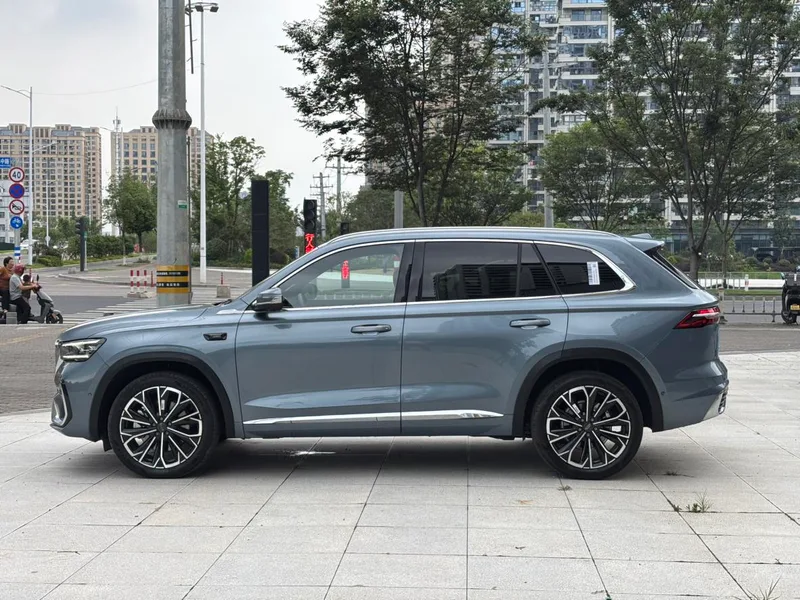 Geely Monjaro 2026 2.0TD High-power automatic four-wheel drive oriental obsidian full moon version exterior photo 7 Geely Monjaro 2026 2.0TD High-power automatic four-wheel drive oriental obsidian full moon version exterior photo 7
