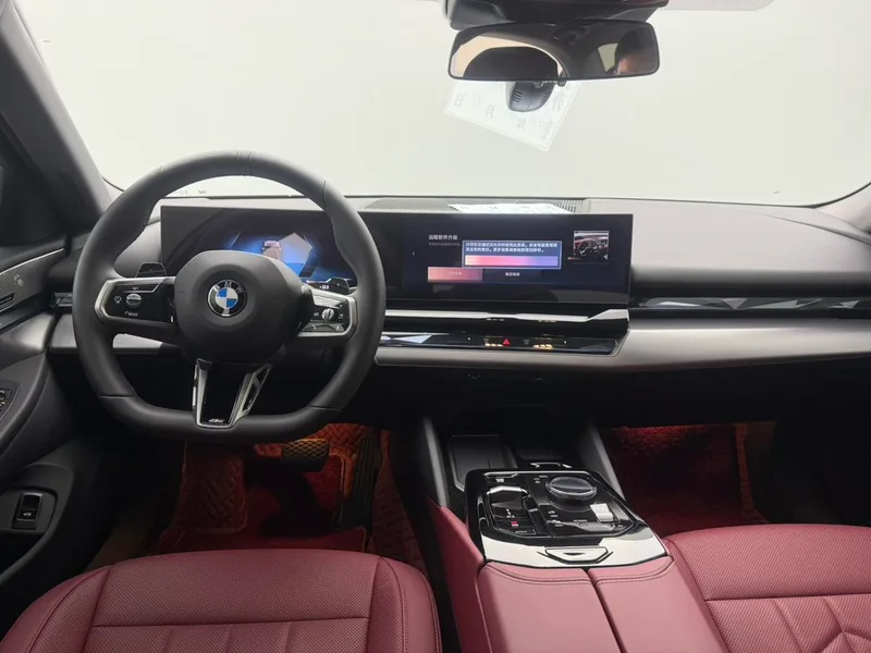 BMW 5 Series 2025 530Li Leading Type M Sports suit interior photo 14 BMW 5 Series 2025 530Li Leading Type M Sports suit interior photo 14
