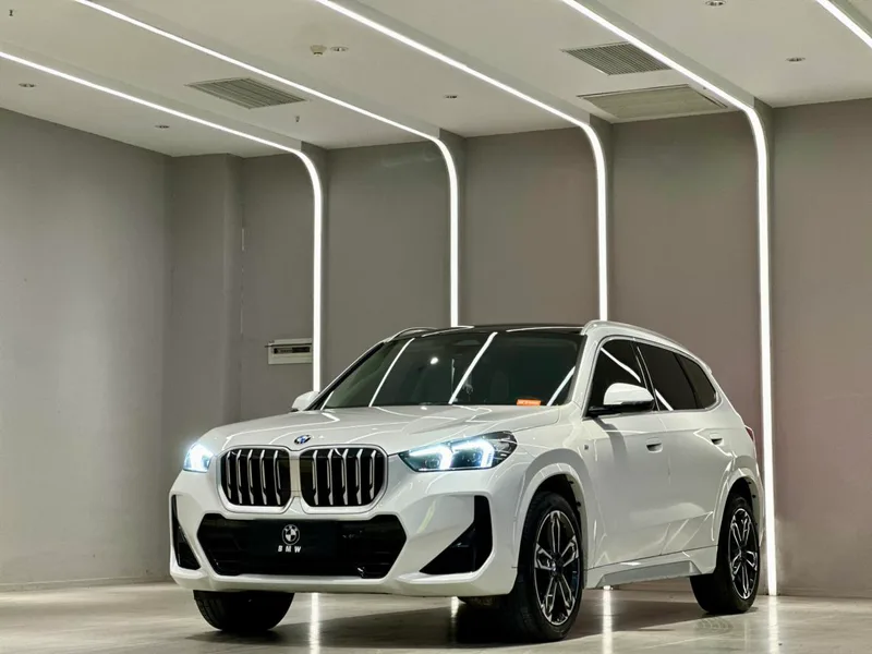 BMW X1 2023 sDrive25Li M Ensemble de sport extérieur photo 1 BMW X1 2023 sDrive25Li M Ensemble de sport extérieur photo 1