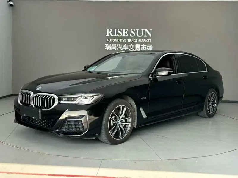 BMW 5 Series 2022 535Le Luxury Set exterior photo 1 BMW 5 Series 2022 535Le Luxury Set exterior photo 1