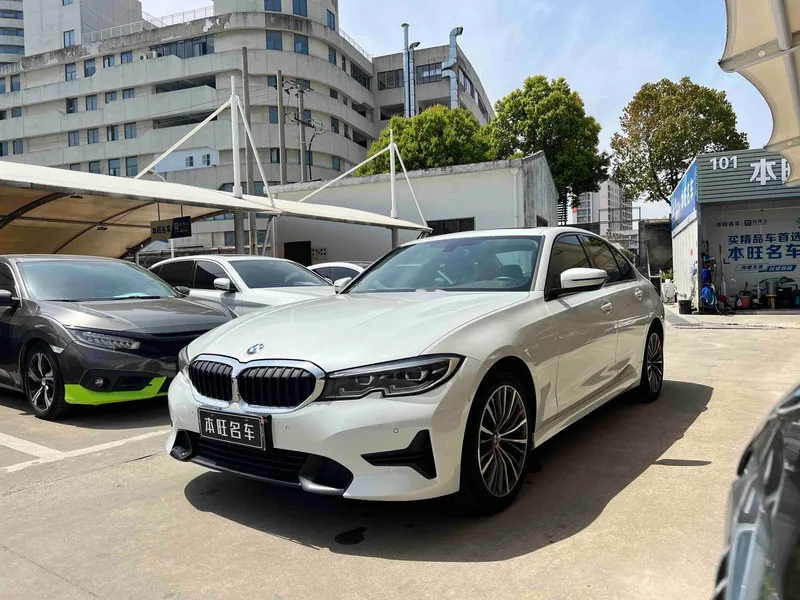 BMW 3 Series 2022 320i Sports suit exterior photo 1 BMW 3 Series 2022 320i Sports suit exterior photo 1