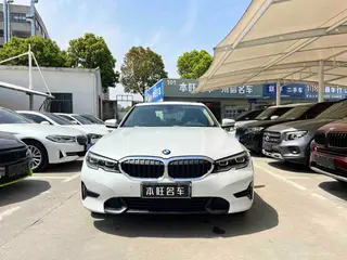 BMW 3 Series 2022 320i Sports suit exterior photo 2 BMW 3 Series 2022 320i Sports suit exterior photo 2