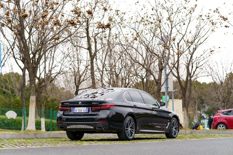 BMW 5 Series 2022 530Li Leading Type M Sports suit exterior photo 7 BMW 5 Series 2022 530Li Leading Type M Sports suit exterior photo 7
