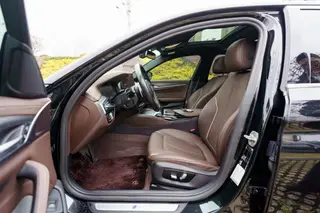 BMW 5 Series 2022 530Li Leading Type M Sports suit interior photo 9 BMW 5 Series 2022 530Li Leading Type M Sports suit interior photo 9