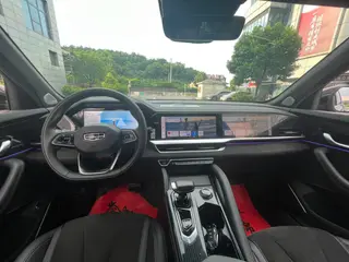 Geely Monjaro 2024 2.0TD High-power automatic two-wheel drive skyline version interior photo 9
