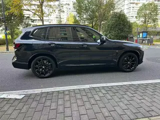 BMW X3 2022 Second change xDrive30i Premium Class M Obsidian Night Suit interior photo 14 BMW X3 2022 Second change xDrive30i Premium Class M Obsidian Night Suit interior photo 14