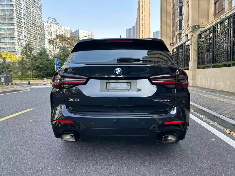 BMW X3 2022 Second change xDrive30i Premium Class M Obsidian Night Suit interior photo 17 BMW X3 2022 Second change xDrive30i Premium Class M Obsidian Night Suit interior photo 17