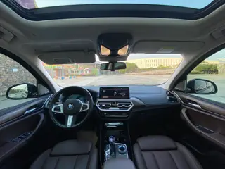 BMW X3 2022 Second change xDrive30i Leading Type M Obsidian Night Suit interior photo 8 BMW X3 2022 Second change xDrive30i Leading Type M Obsidian Night Suit interior photo 8