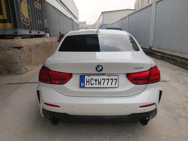BMW 1 Series 2021 120i M Sports version exterior photo 5 BMW 1 Series 2021 120i M Sports version exterior photo 5