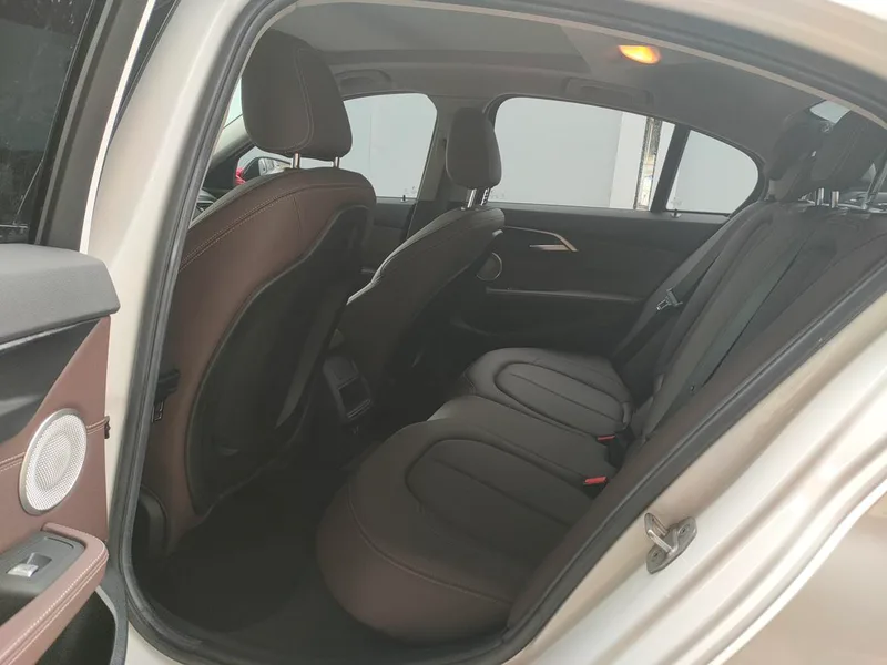 BMW 1 Series 2021 120i M Sports version interior photo 8 BMW 1 Series 2021 120i M Sports version interior photo 8
