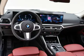 BMW 4 Series 2023 425i Gran Coupe M Sports suit interior photo 15 BMW 4 Series 2023 425i Gran Coupe M Sports suit interior photo 15