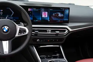 BMW 4 Series 2023 425i Gran Coupe M Sports suit interior photo 17 BMW 4 Series 2023 425i Gran Coupe M Sports suit interior photo 17