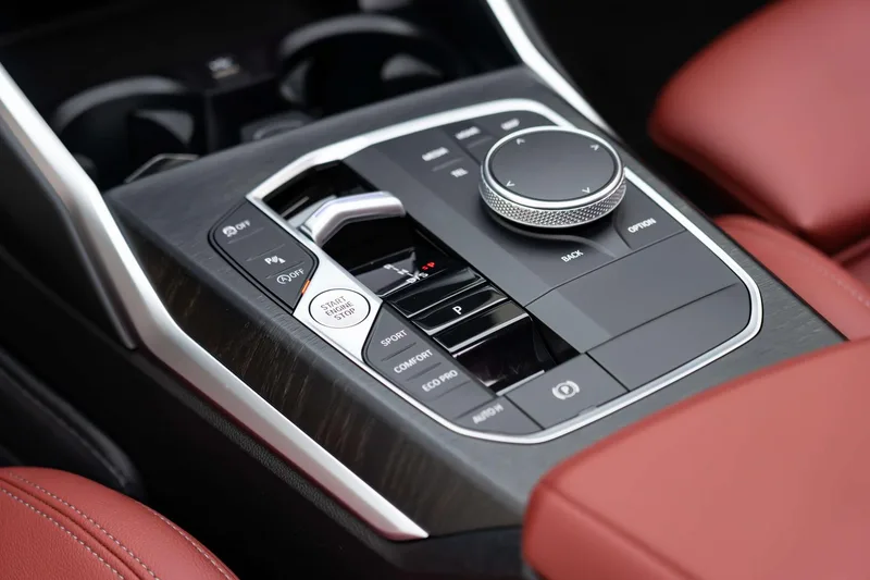 BMW 4 Series 2023 425i Gran Coupe M Sports suit interior photo 18 BMW 4 Series 2023 425i Gran Coupe M Sports suit interior photo 18