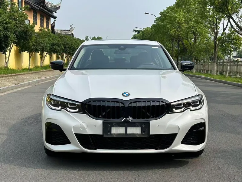 BMW 3 Series 2022 325Li M Sports Night Suit exterior photo 3 BMW 3 Series 2022 325Li M Sports Night Suit exterior photo 3