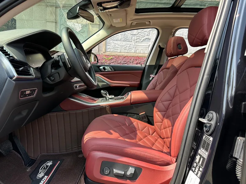 BMW X5 2022 xDrive 30Li Tipo de lujo M Conjunto deportivo exterior foto 5 BMW X5 2022 xDrive 30Li Tipo de lujo M Conjunto deportivo exterior foto 5