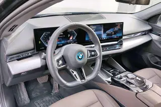 BMW i5 2024 eDrive35L M Sports suit exterior photo 7 BMW i5 2024 eDrive35L M Sports suit exterior photo 7