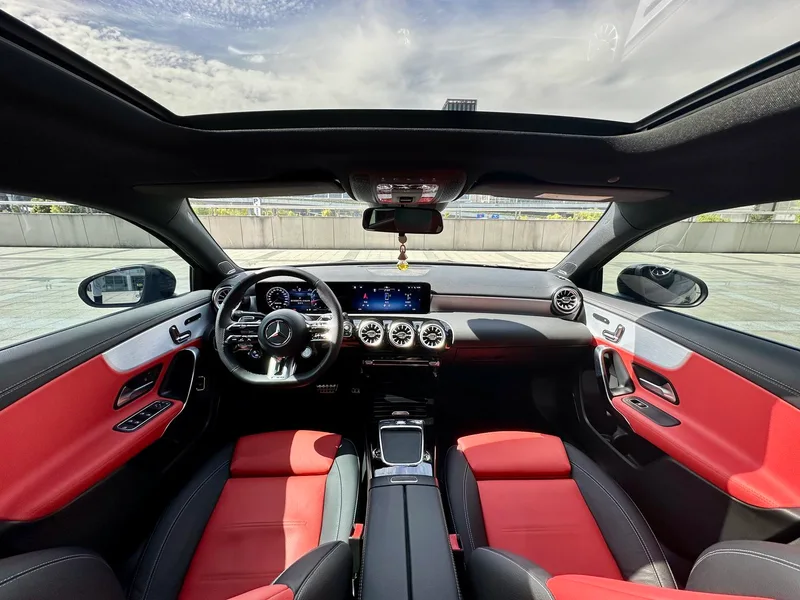 Mercedes-Benz A-Class AMG 2024 Reforma AMG A 35 L 4MATIC interior foto 12 Mercedes-Benz A-Class AMG 2024 Reforma AMG A 35 L 4MATIC interior foto 12