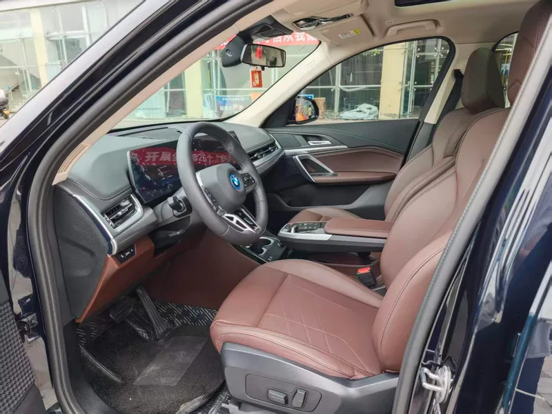 BMW iX1 2024 eDrive25L M Sports suit interior photo 13 BMW iX1 2024 eDrive25L M Sports suit interior photo 13