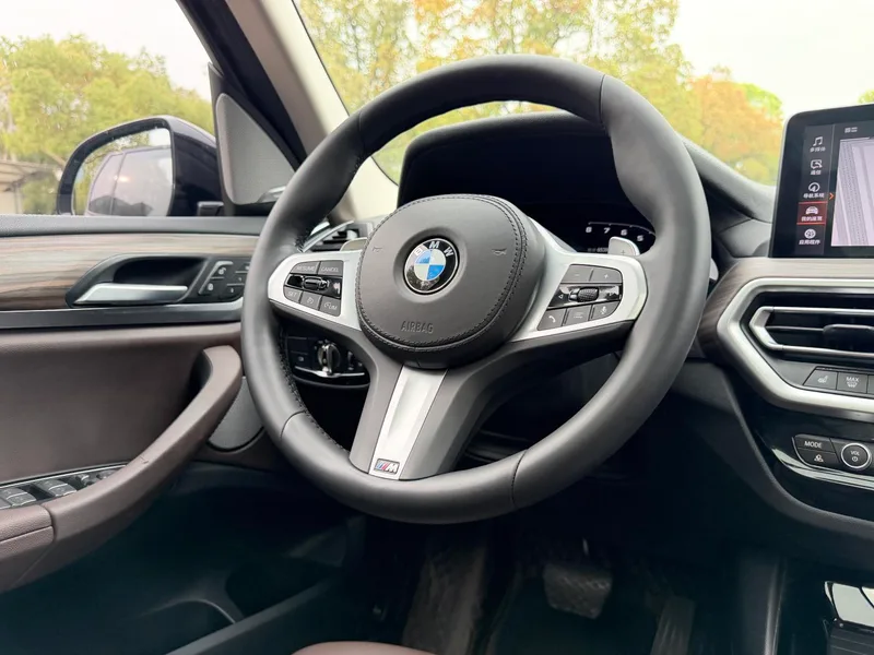 BMW X3 2022 xDrive30i Leading Type M Obsidian Night Suit exterior photo 7 BMW X3 2022 xDrive30i Leading Type M Obsidian Night Suit exterior photo 7
